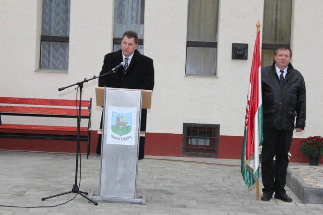 2016-1956-os megemlékezés, emlékmű átadása