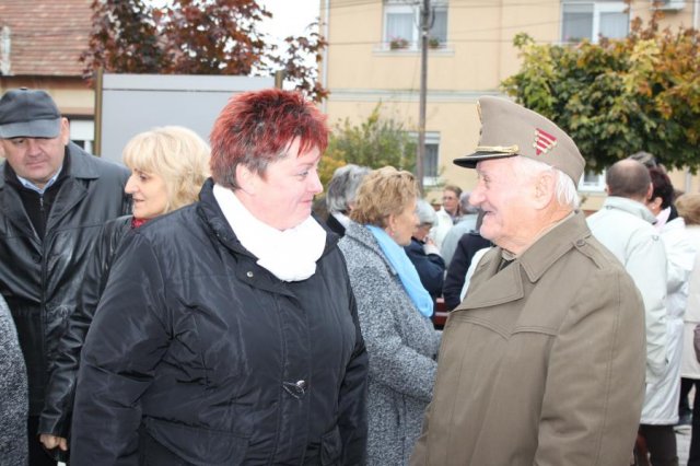 2016-1956-os megemlékezés, emlékmű átadása