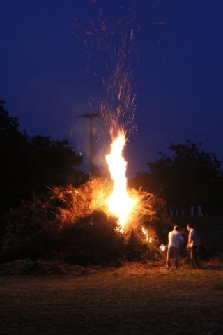 2016-tűzgyújtás