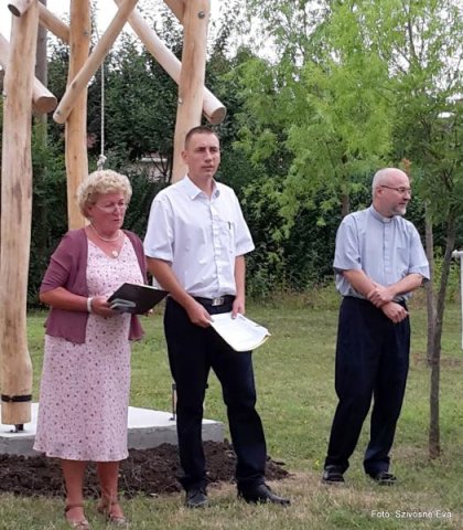 2017 Temetői harangláb és az áthelyezett keresztek megáldása