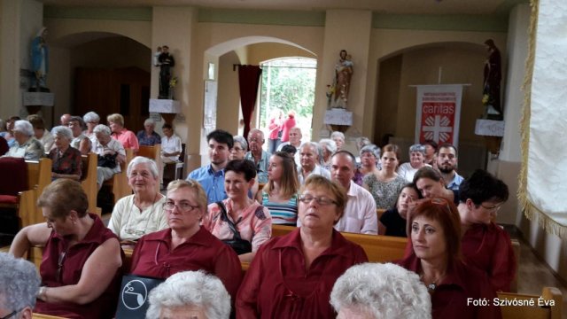 2017 Temetői harangláb és az áthelyezett keresztek megáldása