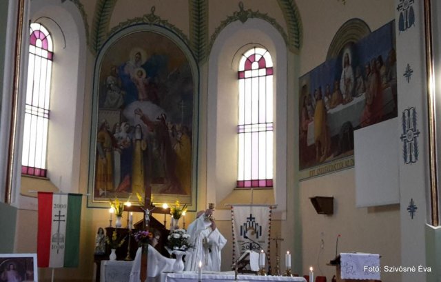 2017 Temetői harangláb és az áthelyezett keresztek megáldása