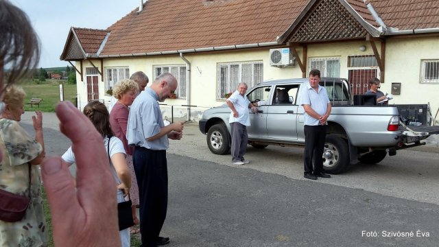2017 Temetői harangláb és az áthelyezett keresztek megáldása