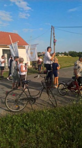 2017 Temetői harangláb és az áthelyezett keresztek megáldása