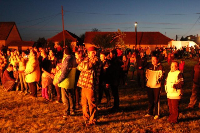 2017 Szent Iván éji tűzgyújtás, Májusfa állítás