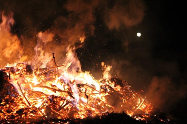 2018-Tábortűz gyújtás