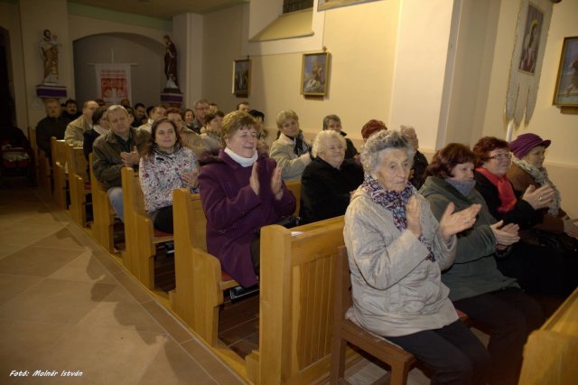 Melódia Karácsonyi Koncert