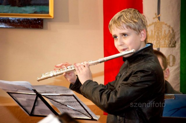 Melódia Karácsonyi Koncert